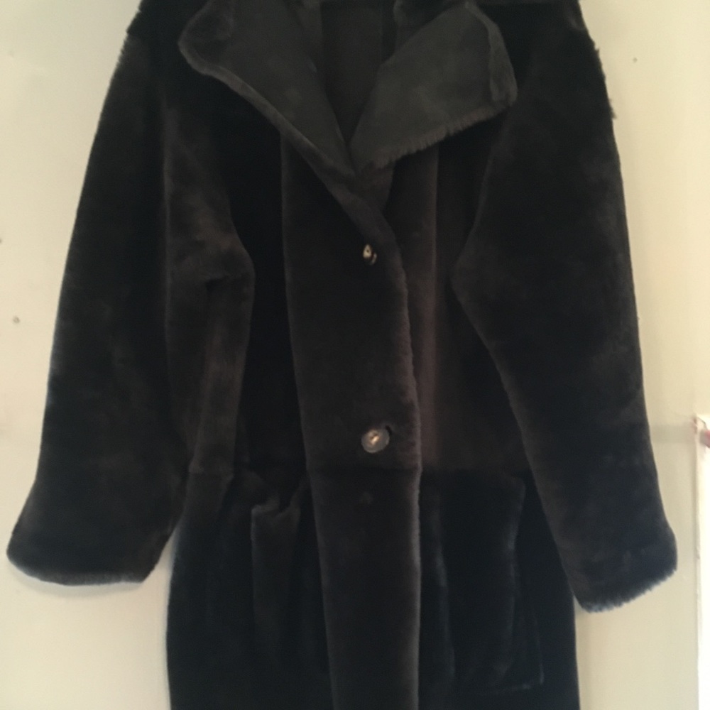 Large shearling coat - Picture 6 of 8